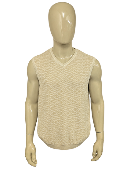 Arrow Spencer met V-Hals. Beige visgraat motief. Maat L. – voorzijde, vrijstaand.