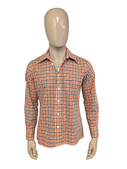 Vintage 70's Cicerone overhemd met puntkraag. Beige Geel Rood Zwart geruit. Maat L. – voorzijde, vrijstaand.