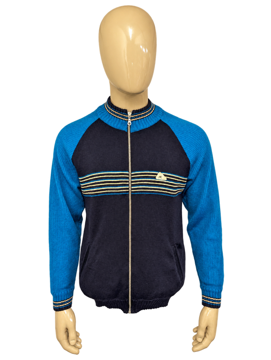 Monte Carlo Wollen vest. Blauw Grijs Wit gekleurd. Maat L. – vrijstaande voorzijde.