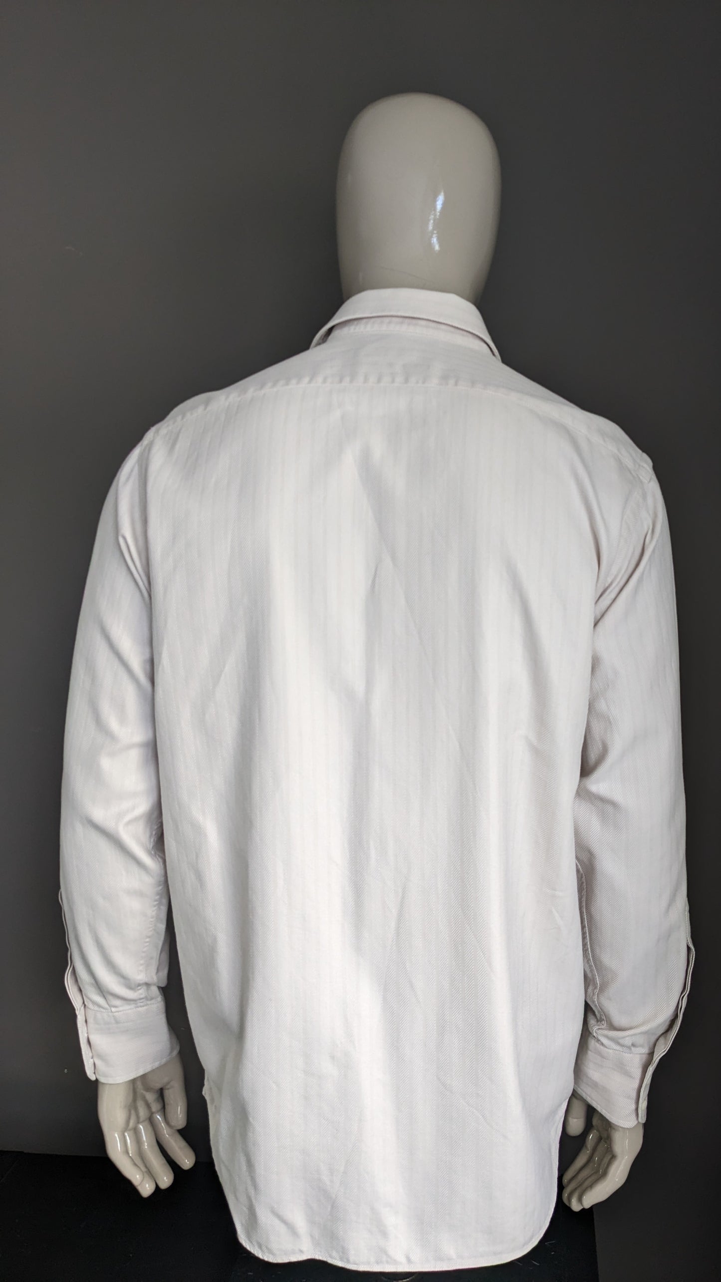 Vintage Jacques Britt shirt. Beige striped motif. Size XL.