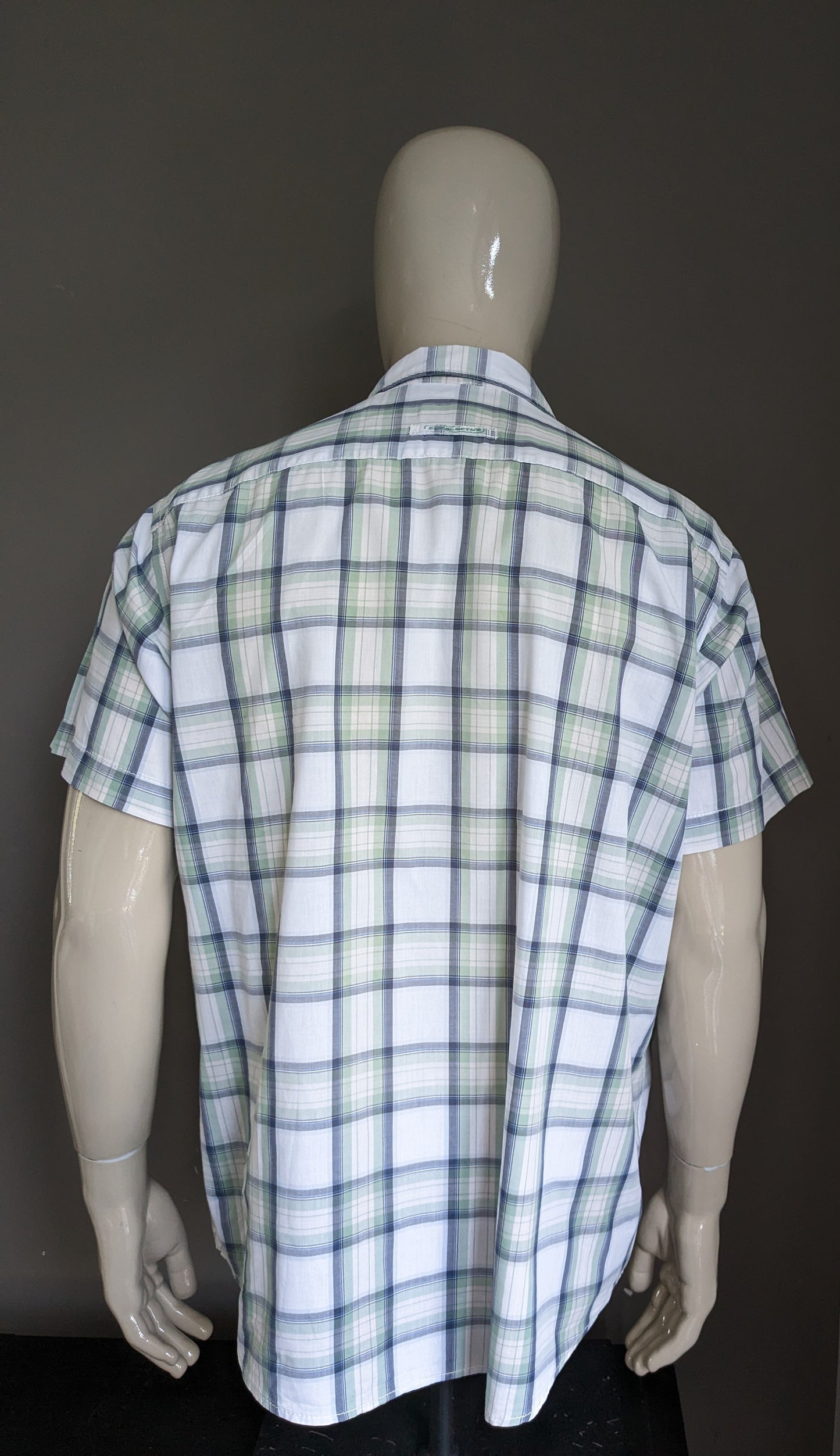 Camel Active Shirt short sleeve. Green blue white black checked. Size XL. / 2XL. Modern fit.