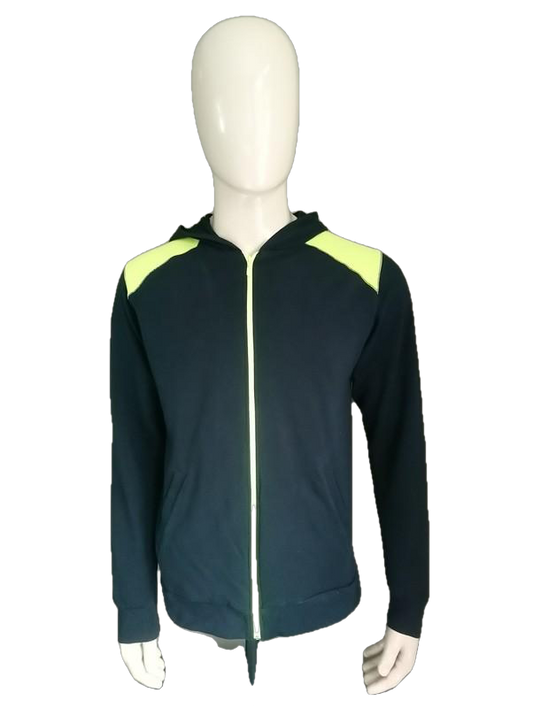 Mantis vest with zipper and hood. Black yellow. Size L