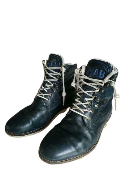 Rehabilitación de botas de encaje de alto cuero. Color azul oscuro. Tamaño 41.