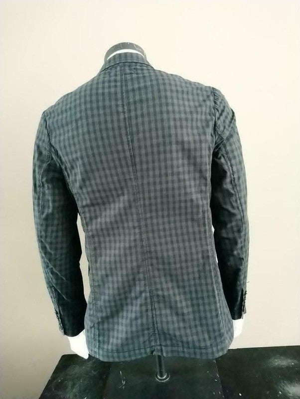 Kenneth Cole Reaction jacket. Gray checkered motif. Size M.