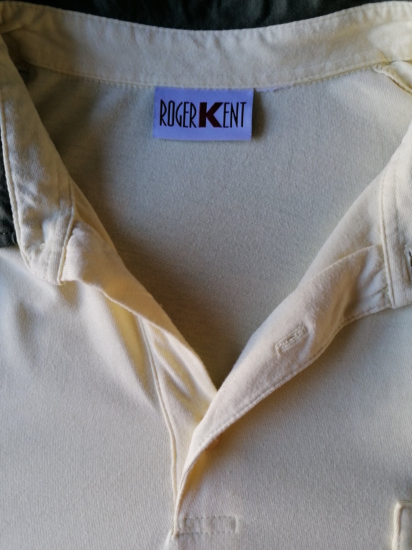 Vintage Roger Kent polo met borstzak en elastische band. Geel Groen gekleurd. Maat XL / XXL