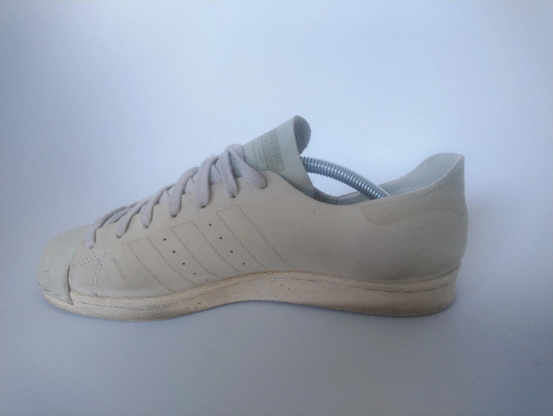 Adidas Original sneakers. Beige colored. Size 44.