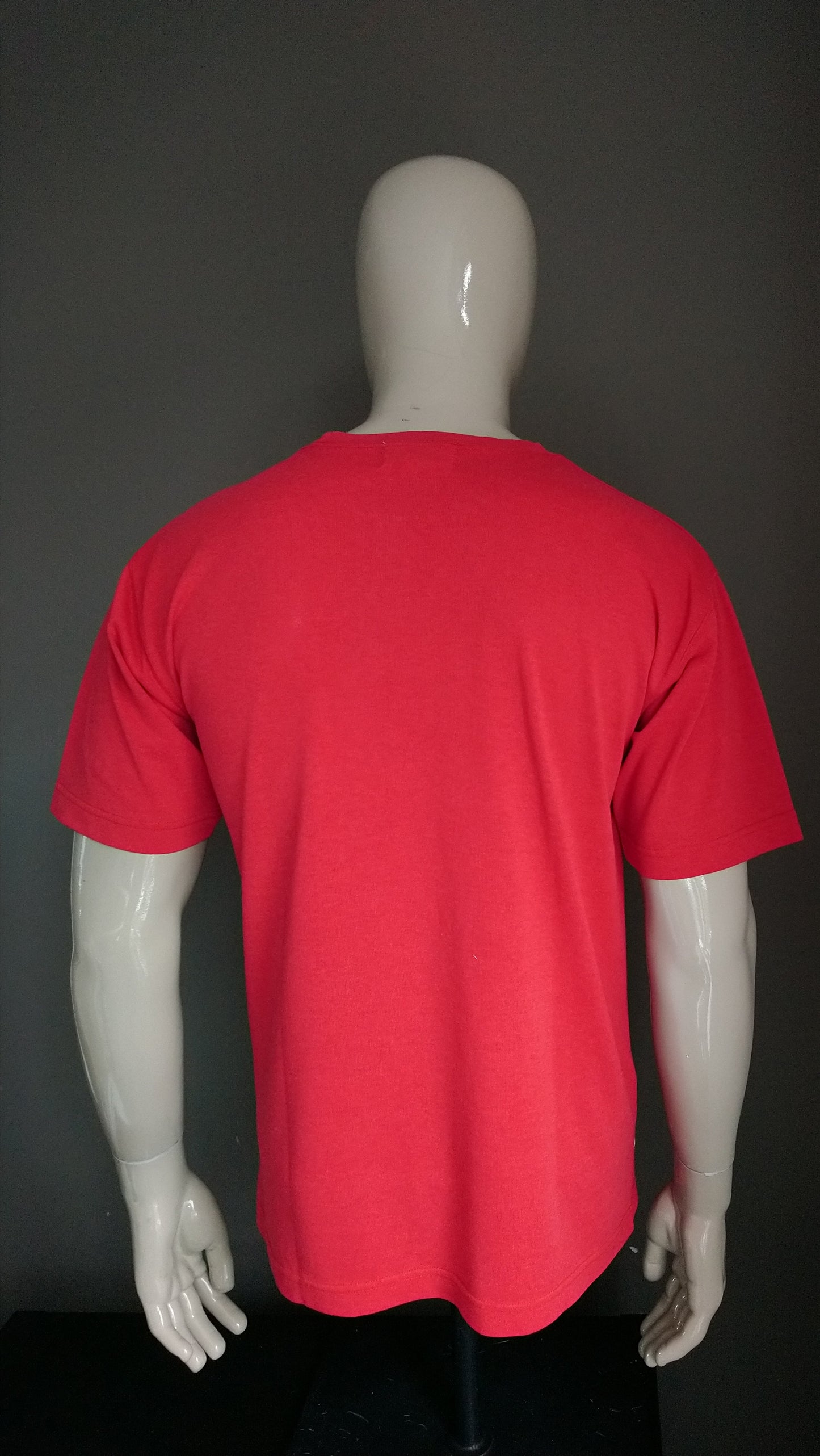 Vintage Parco Authentic sportwear shirt. Rood met opdruk. Maat S / M.