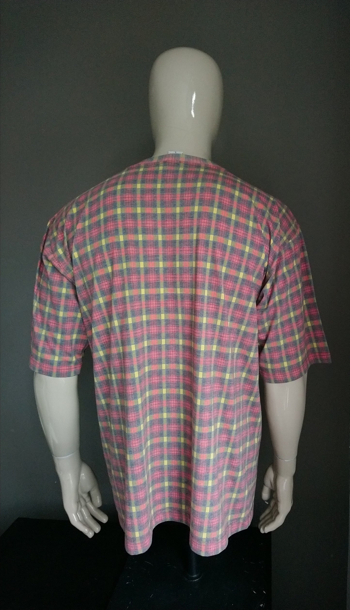Vintage Budmil shirt. Red green yellow checkered. Size L.