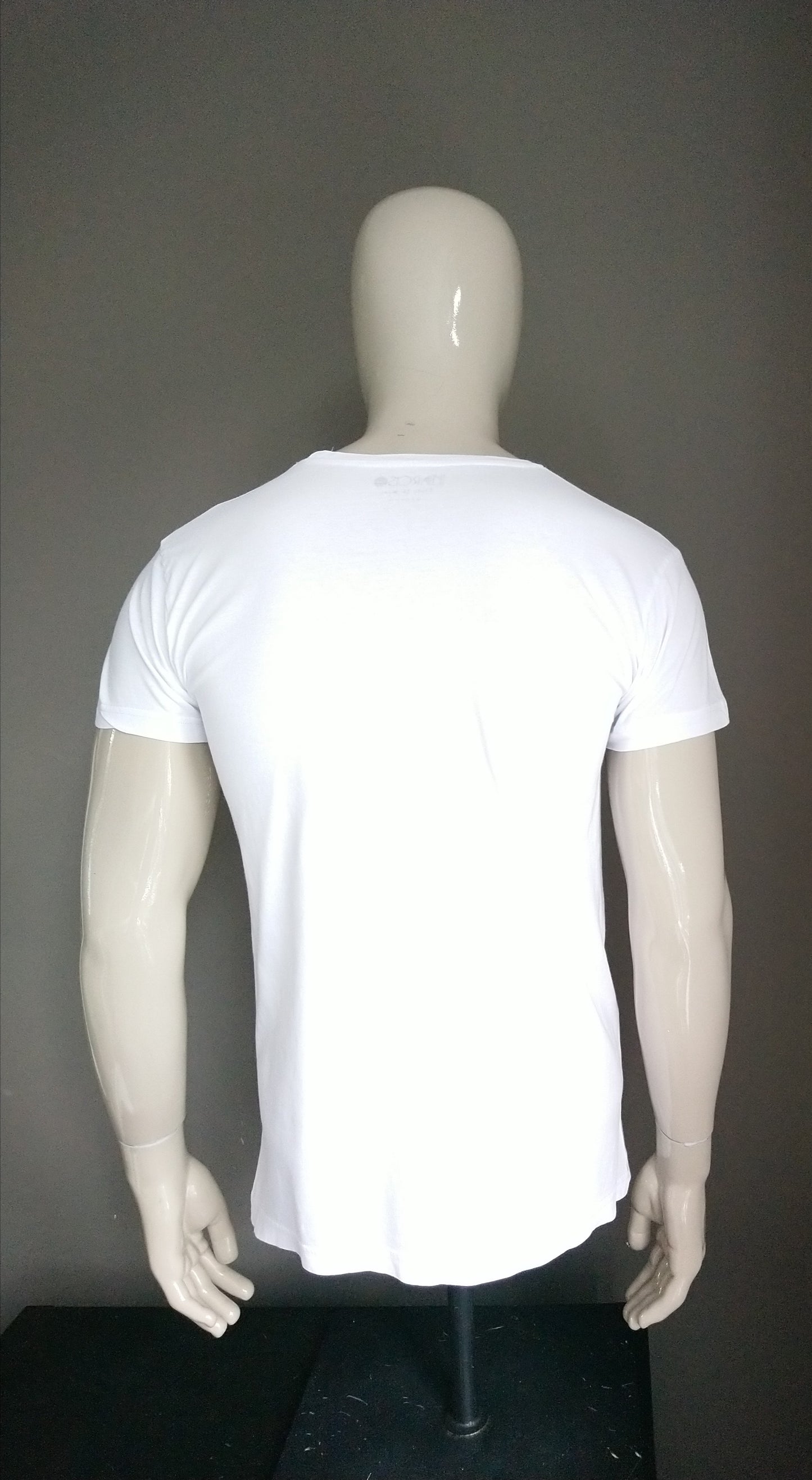 Narciso ready to wear shirt. Wit met opdruk. Maat M.