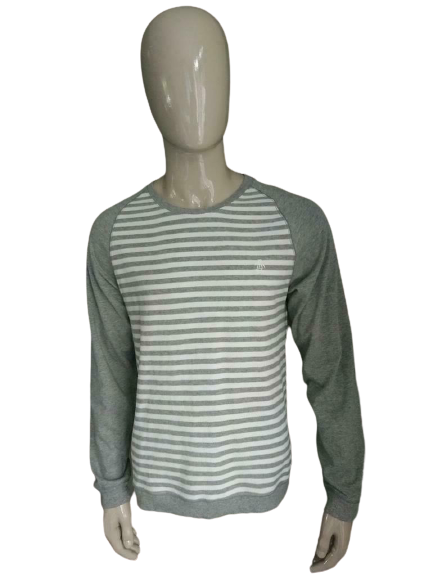 Penguin sweater. Gray white striped motif. Size L / XL
