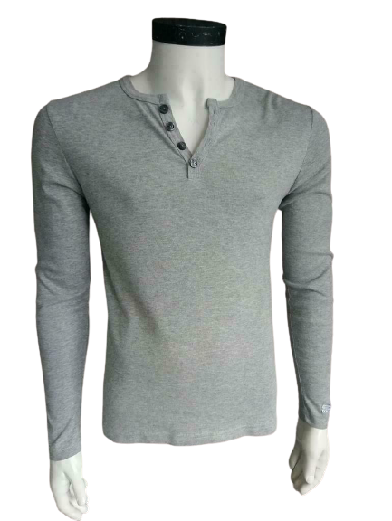 J.C.RAGS Longsleeve with V-neck and buttons. Gray. Size S