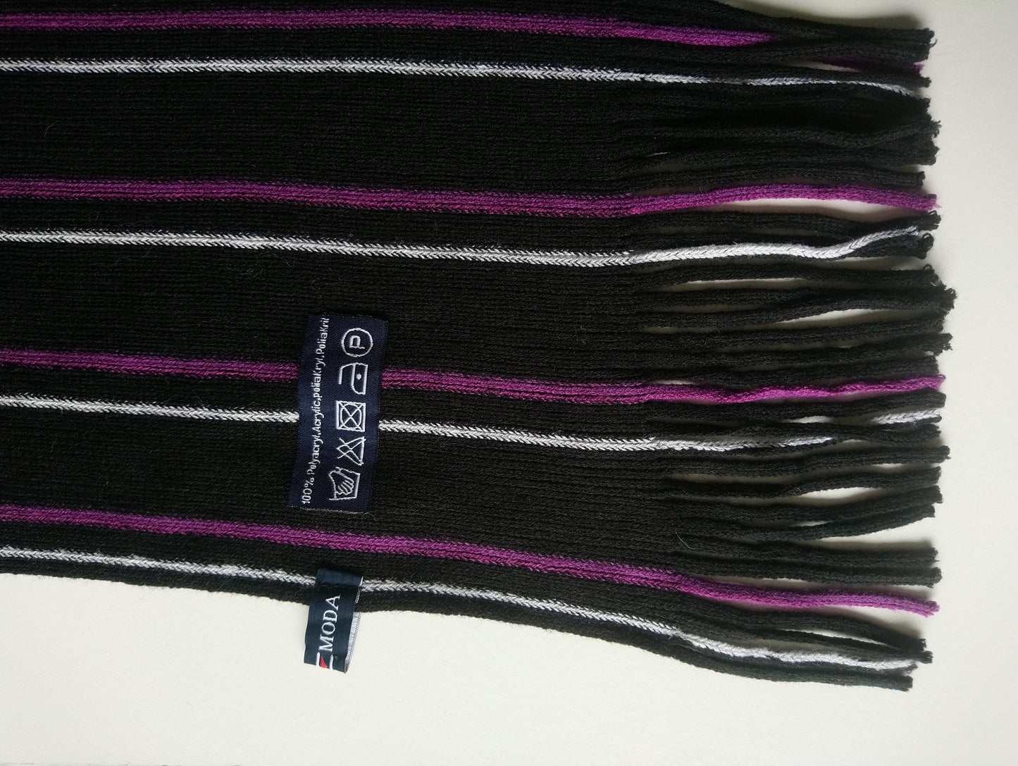 Casa Moda sjaal. Zwart Paars Wit gestreept motief. Polyacryl - EcoGents