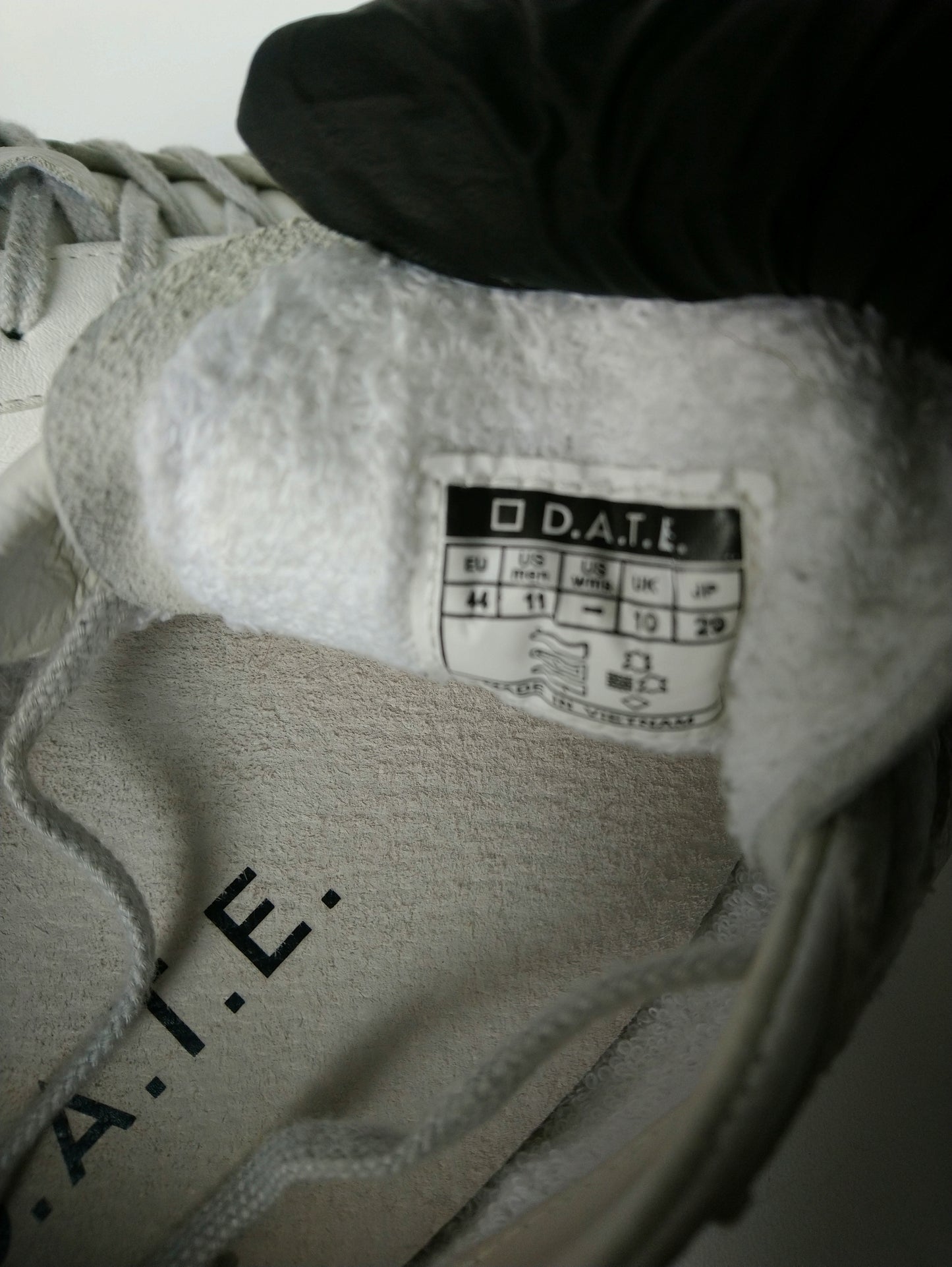 D.A.T.E. leren sneakers. Wit gekleurd. Maat 44.