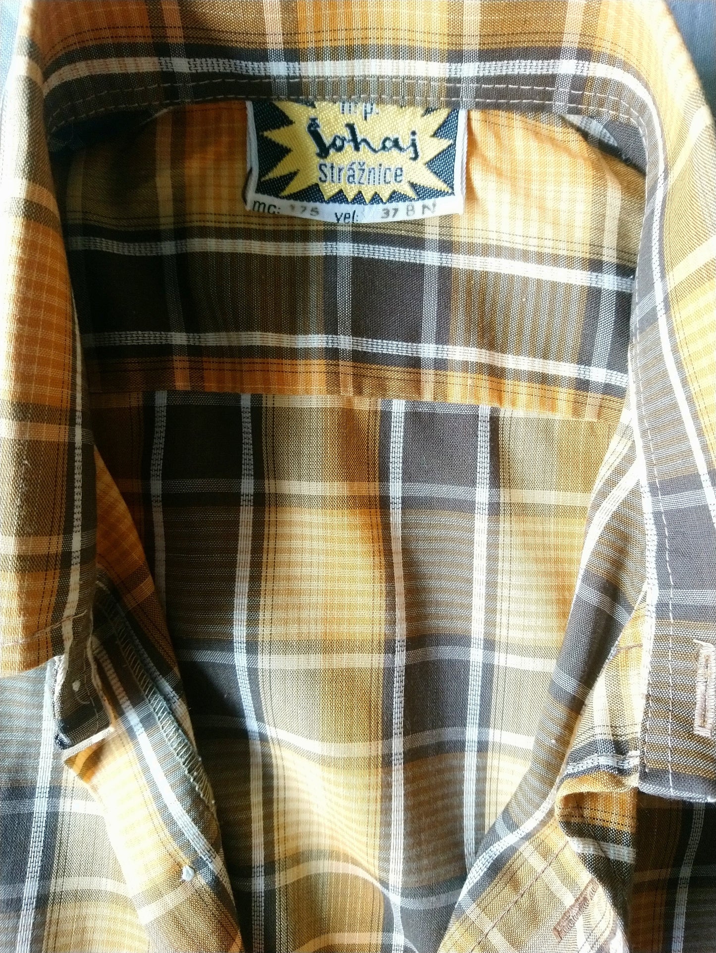 Vintage 70's Sohaj overhemd korte mouw en puntkraag. Oranje Bruin geruit. Maat M.