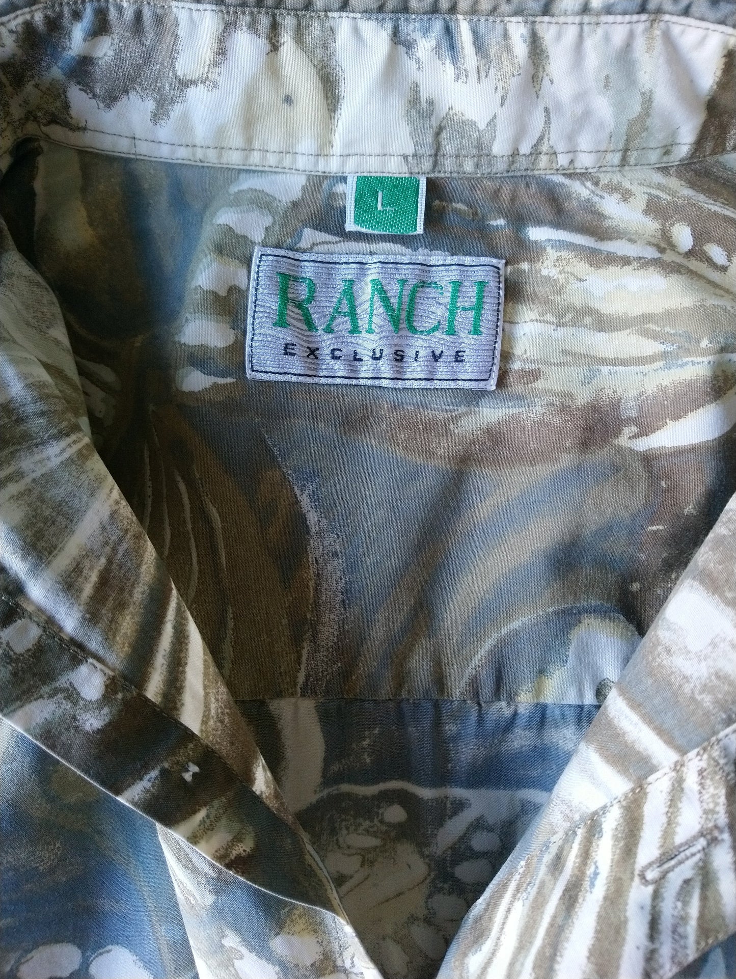 Vintage ranch shirt short sleeve. Green brown beige print. Size L.