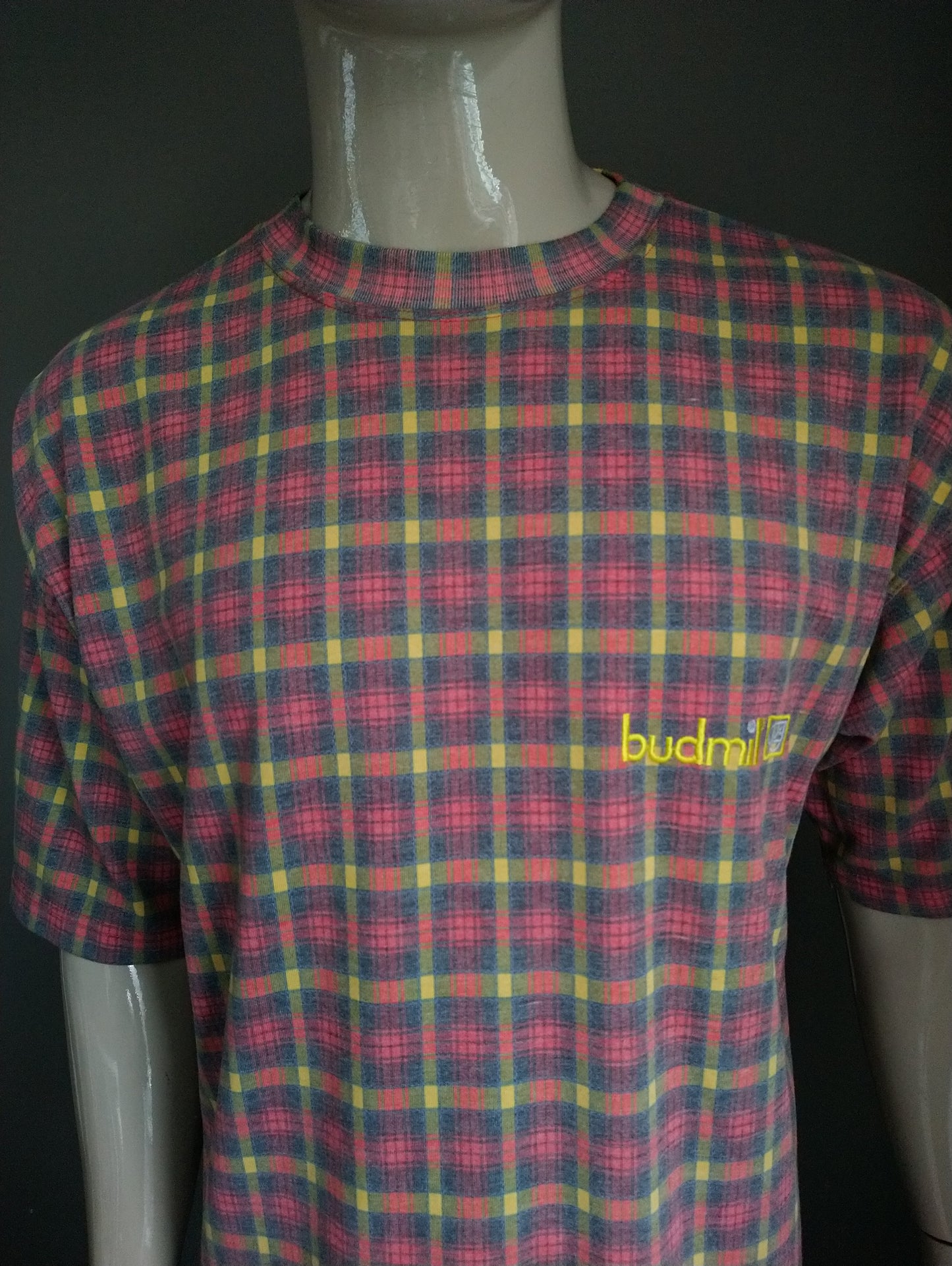 Vintage Budmil shirt. Rood Groen Geel geruit. Maat L.