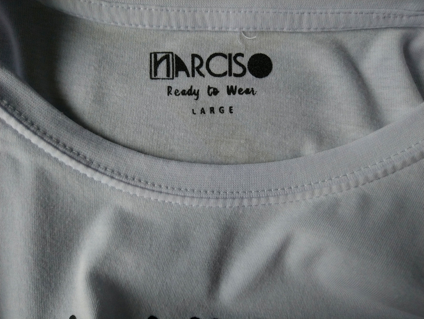 Narciso ready to wear shirt. Wit met opdruk. Maat L.