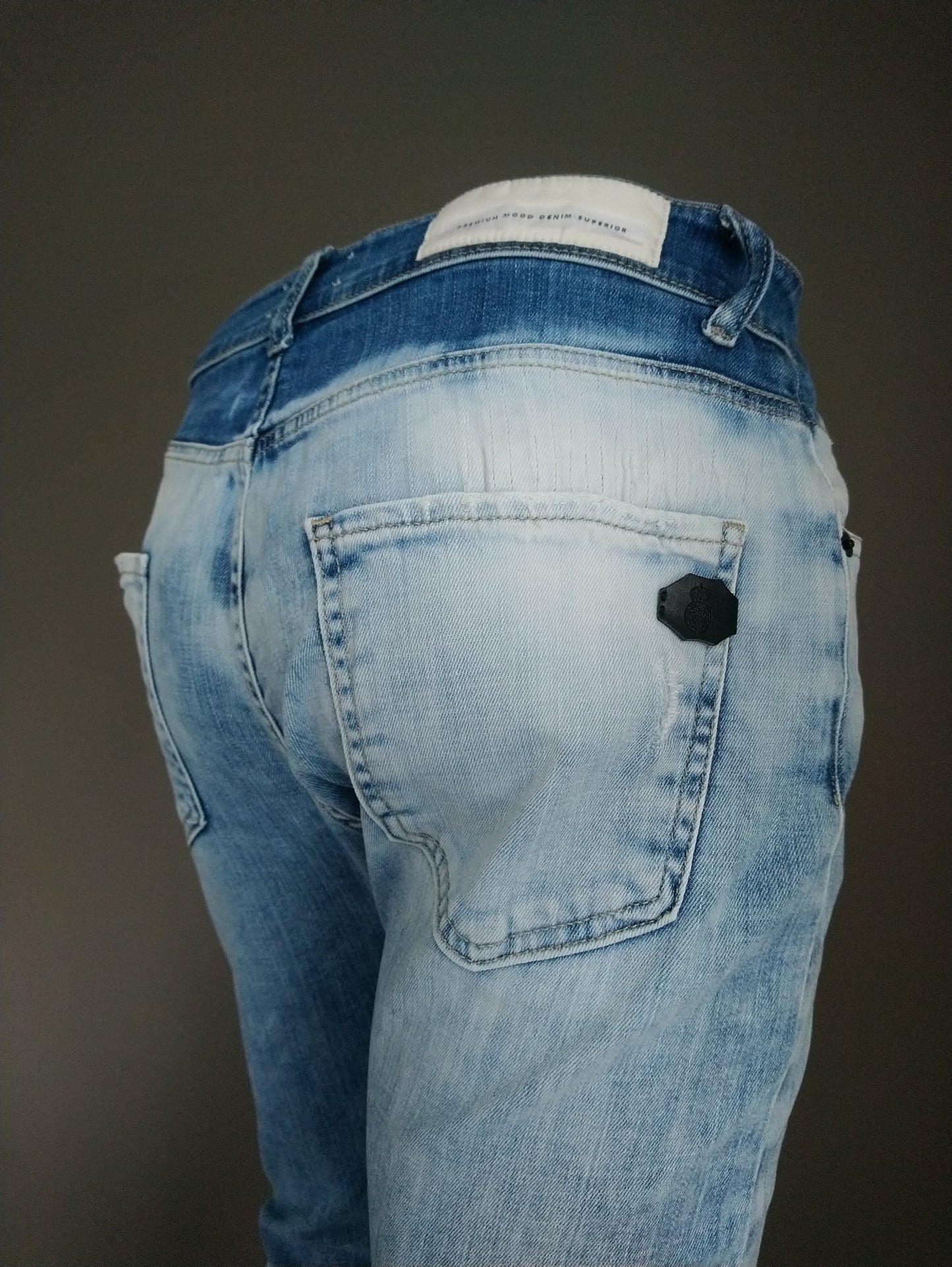 PMDS (Premium Mood Denim Superior) jeans. Licht Blauw gekleurd. Maat W32- L30. Stretch.