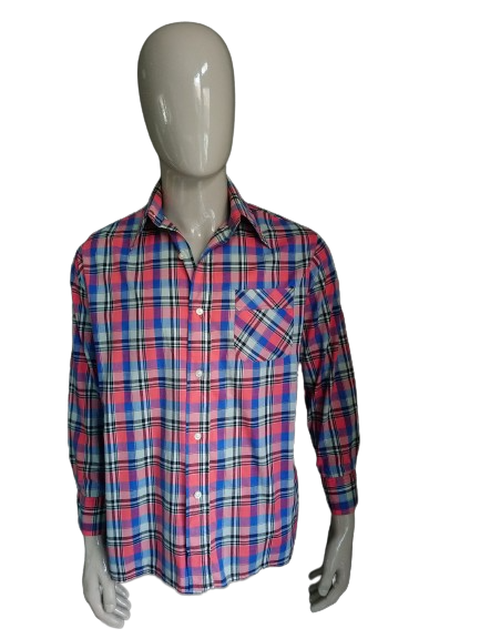 Vintage 70's shirt with point collar. Pink blue black checked. Size XL.