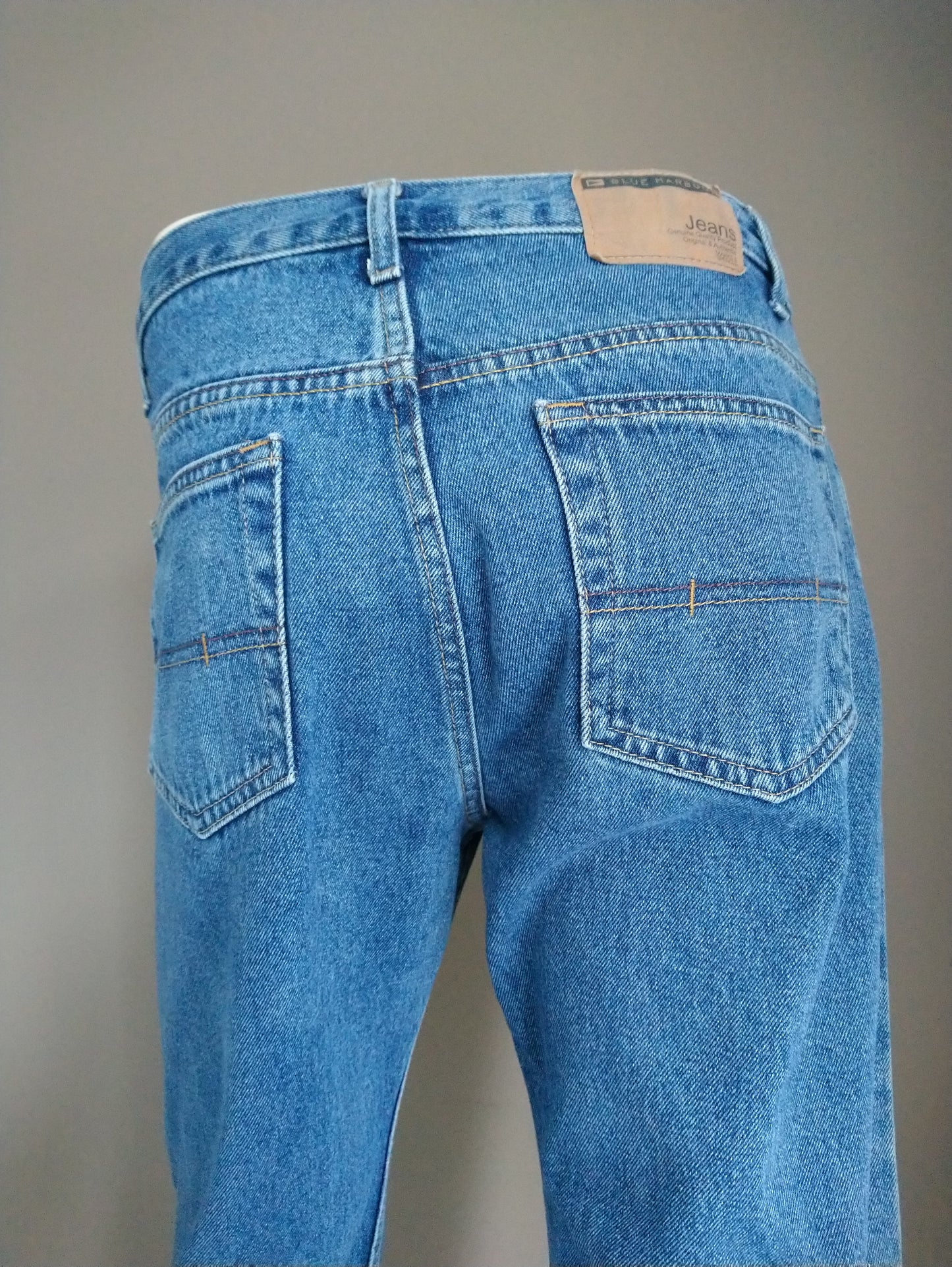 Blue Harbor Jeans. Blue colored. Size W32 - L30.