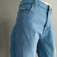 B Basic by Brams Paris jeans. Licht Blauw gekleurd. Maat W40 - L32. Comfort Fit. Straight Leg.
