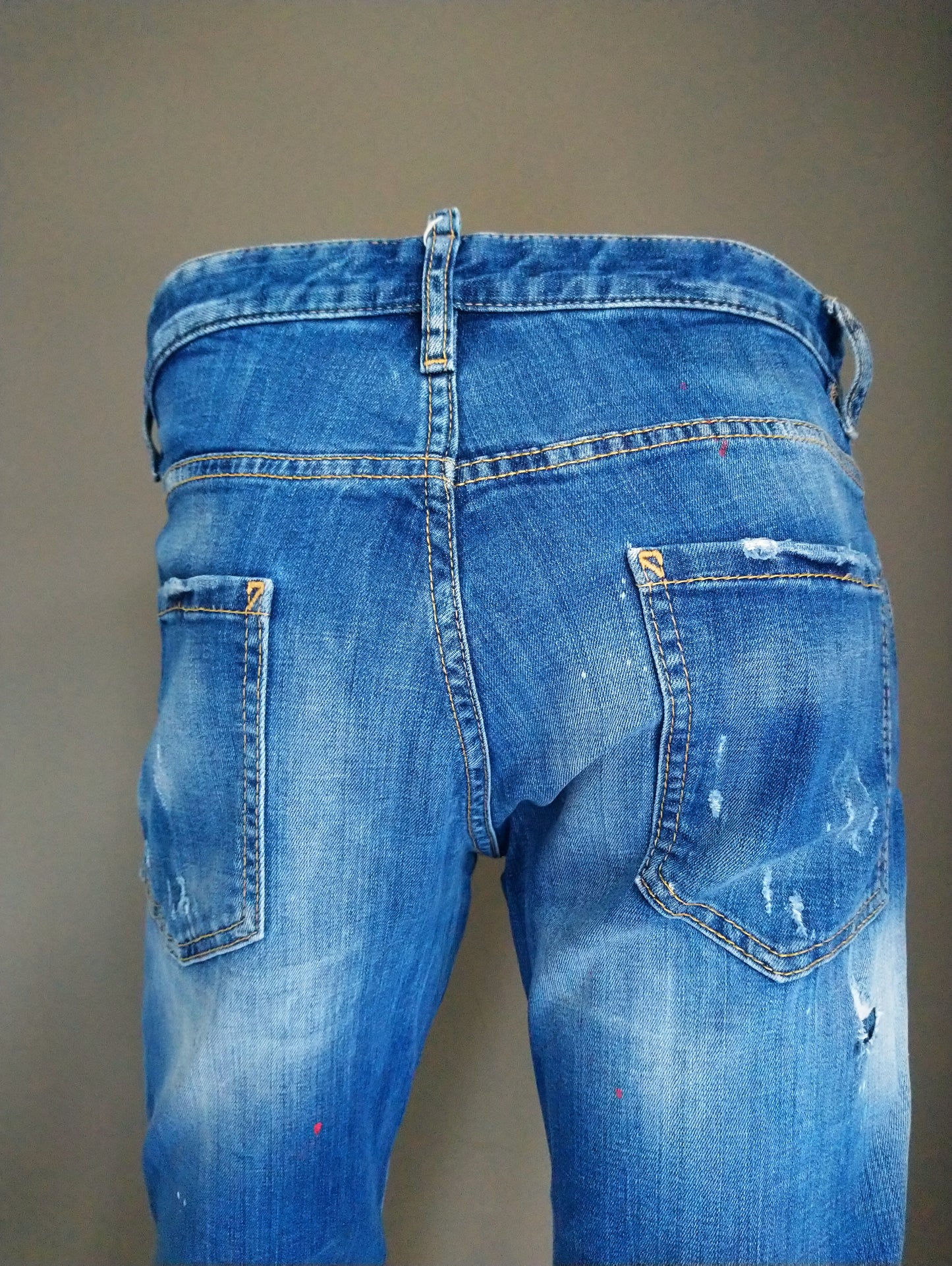 DSquared2 jeans. Blauw gekleurd. Maat W32 - L30.