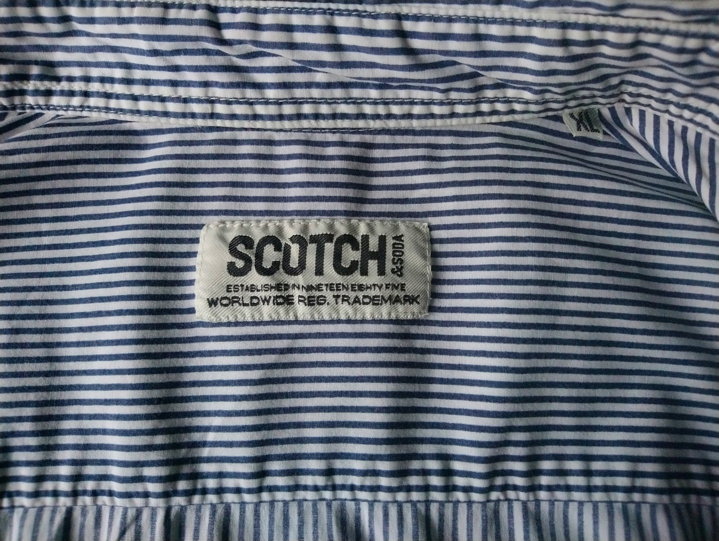 Scotch & Soda overhemd. Type Manchetknoop. Blauw Wit. XL.