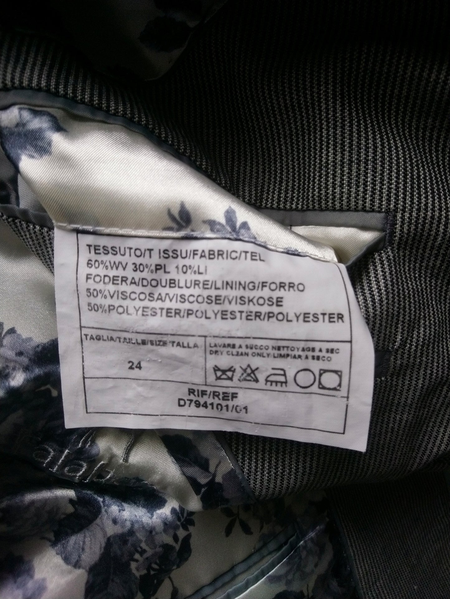 Falabella jacket. Gray striped. Size 24 (50)
