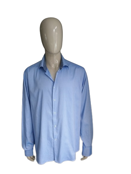The Blue Print shirt. Blue white motif. Size 3XL / XXXL.