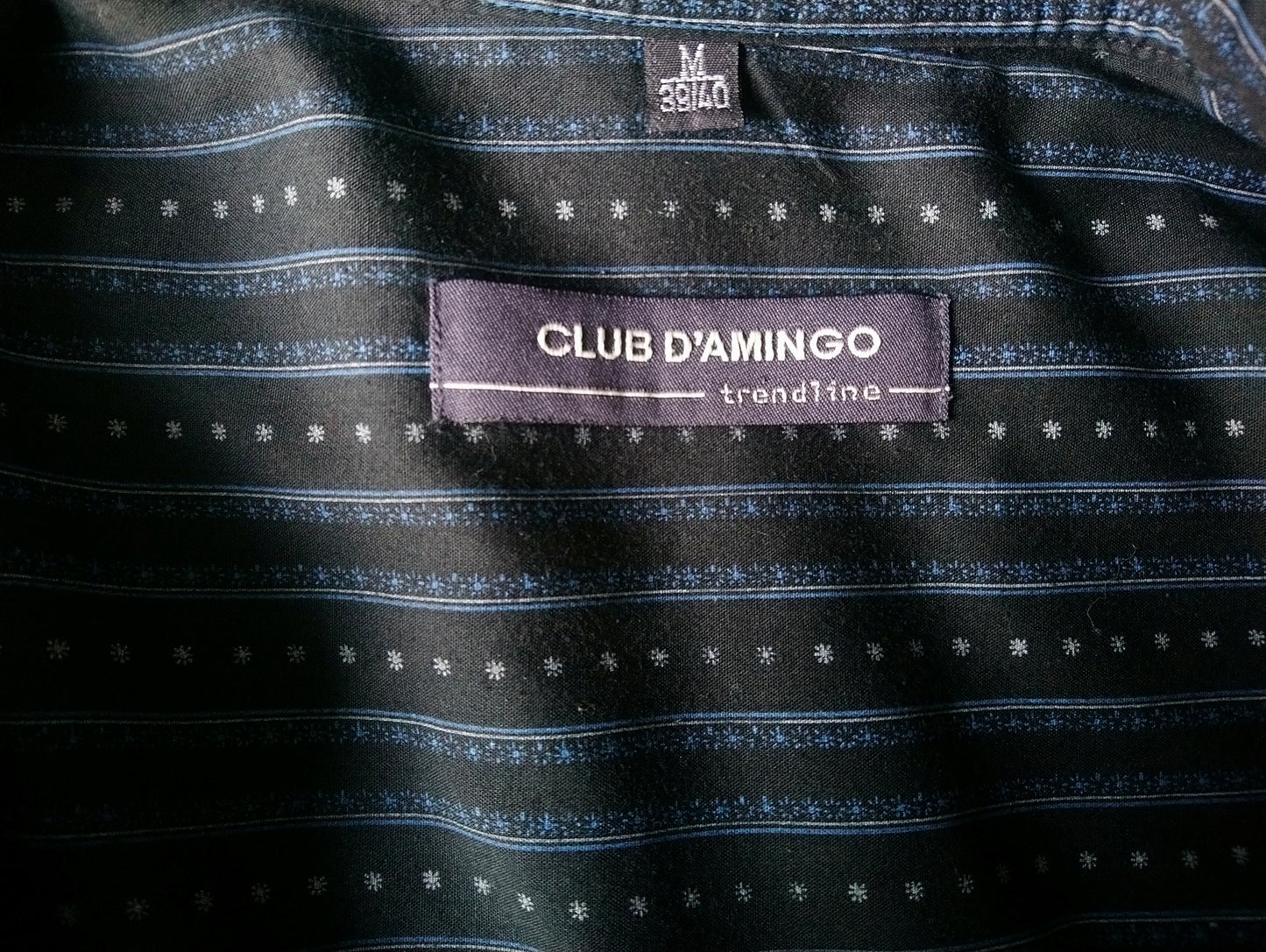 Chemise Vintage Club D'Amingo. Impression bleu gris noir. Taille M / L.