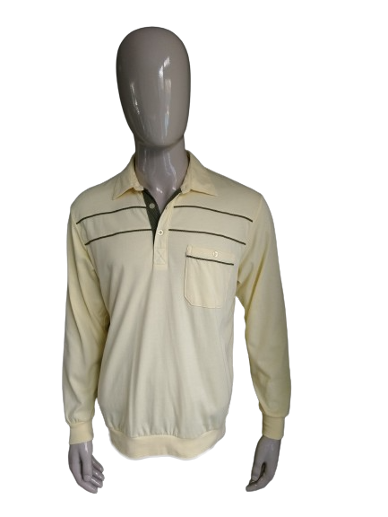 Vintage Roger Kent Polopullover mit Gummiband. Gelbgrün gefärbt. Größe L.