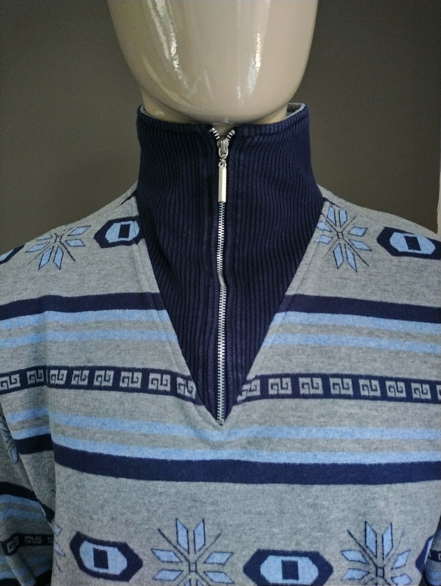 Vintage trui met rits. Grijs Blauwe print met 3/4e mouwen. Maat L.