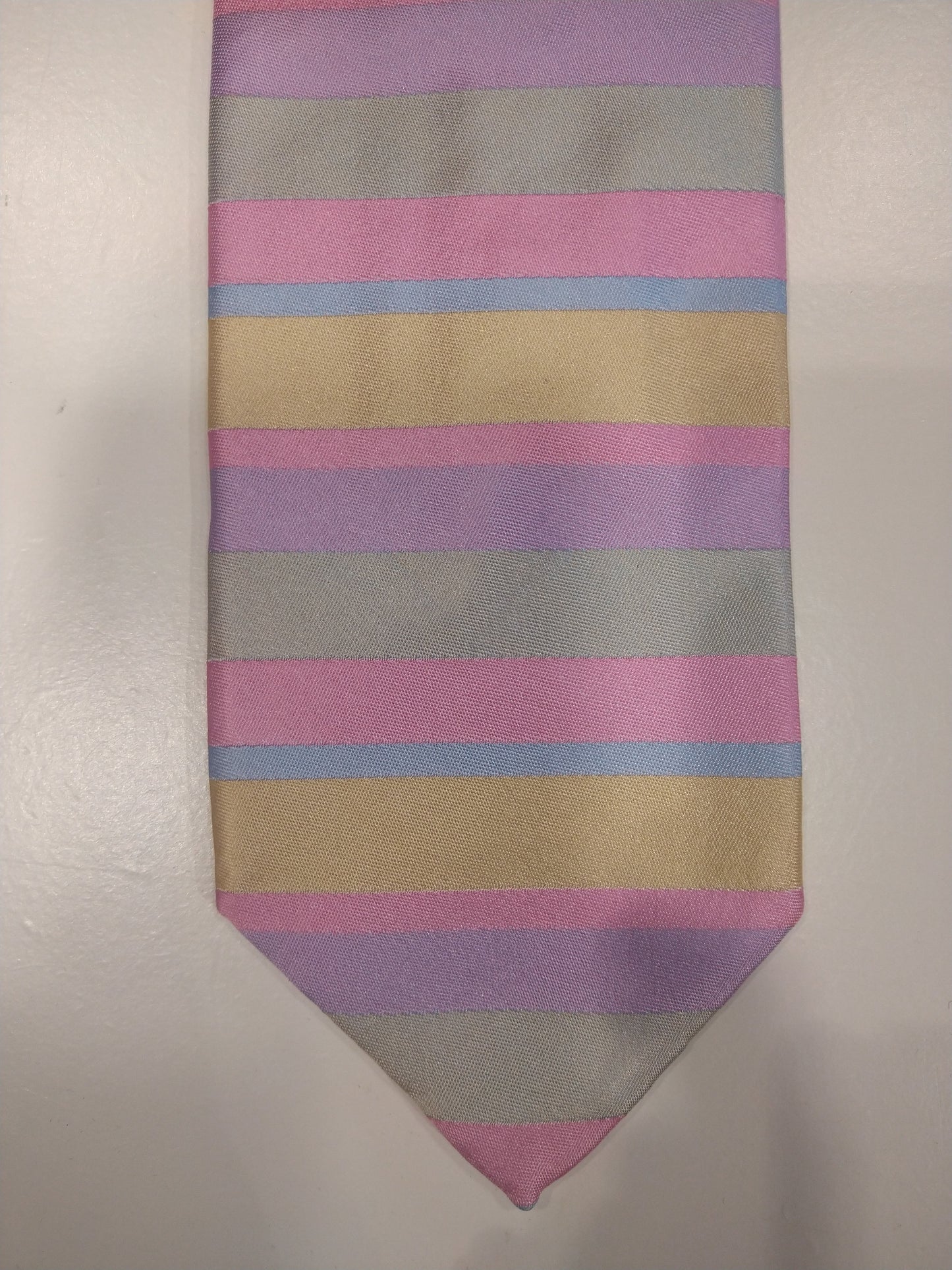 Jay Pee's hand made in Como zijde stropdas. Roze / paars / blauw / geel gestreept.