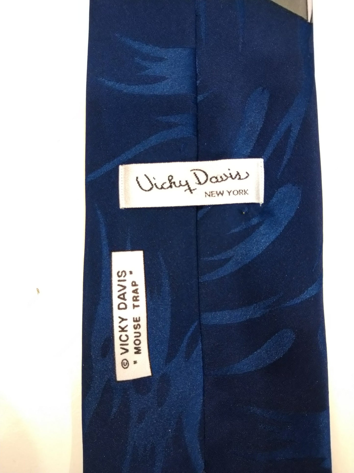Vintage Vicky Davis Polyester Tie. PC avec motif de souris 3D.