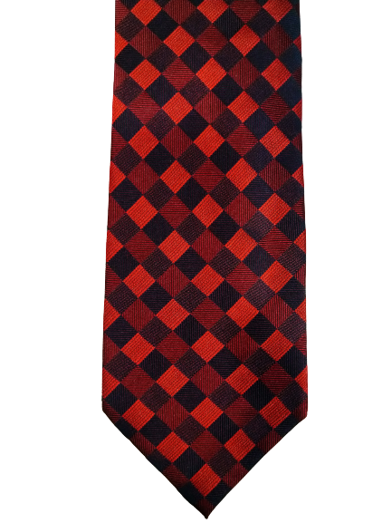 Liv silk tie. Red black checkered motif.