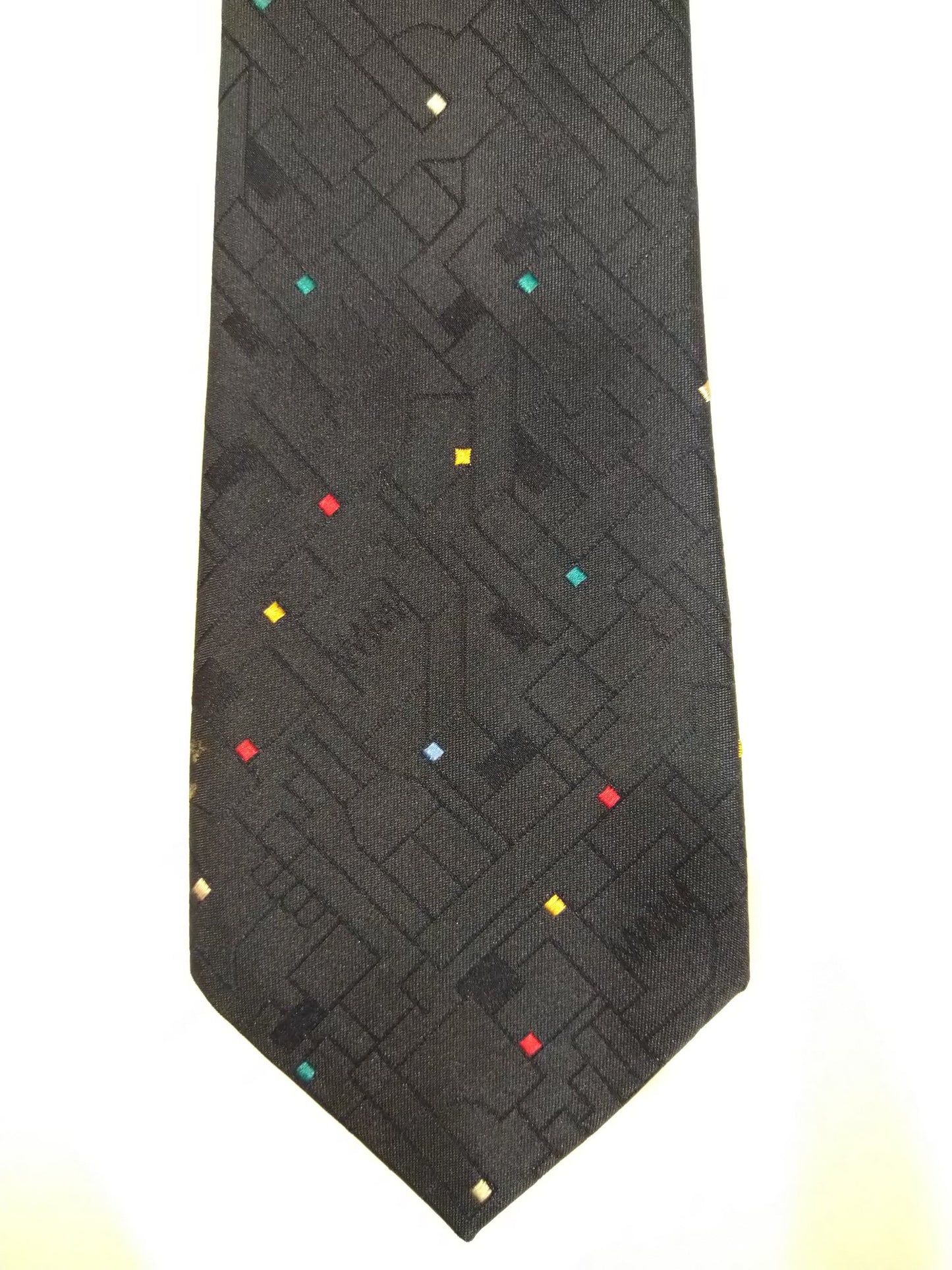 BW Seals zijde stropdas. Zwart met gekeurde vierkantjes motief.