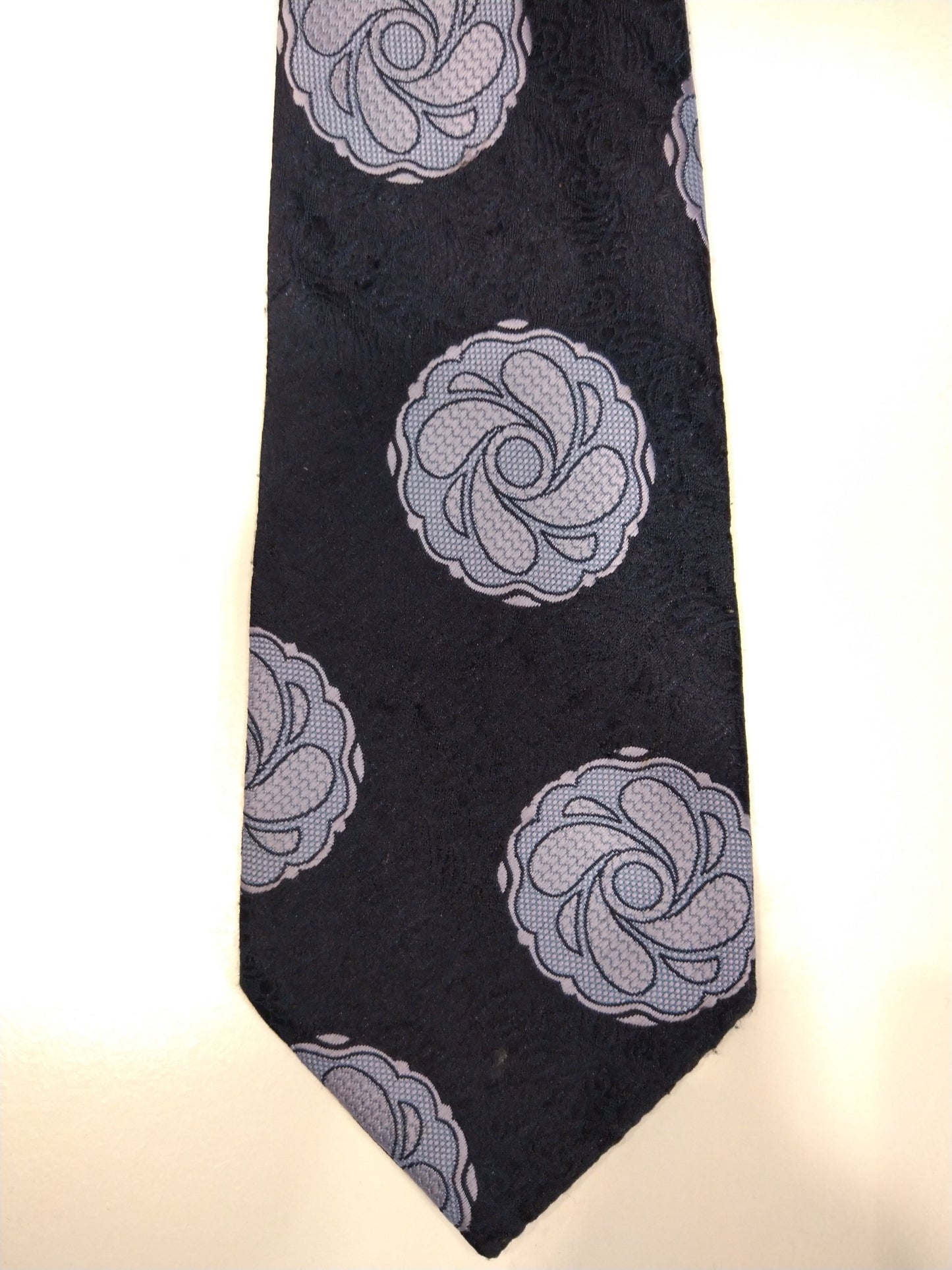 Vintage Triton Polyester Krawatte. Schönes blau / hellblaues Vintage -Motiv.