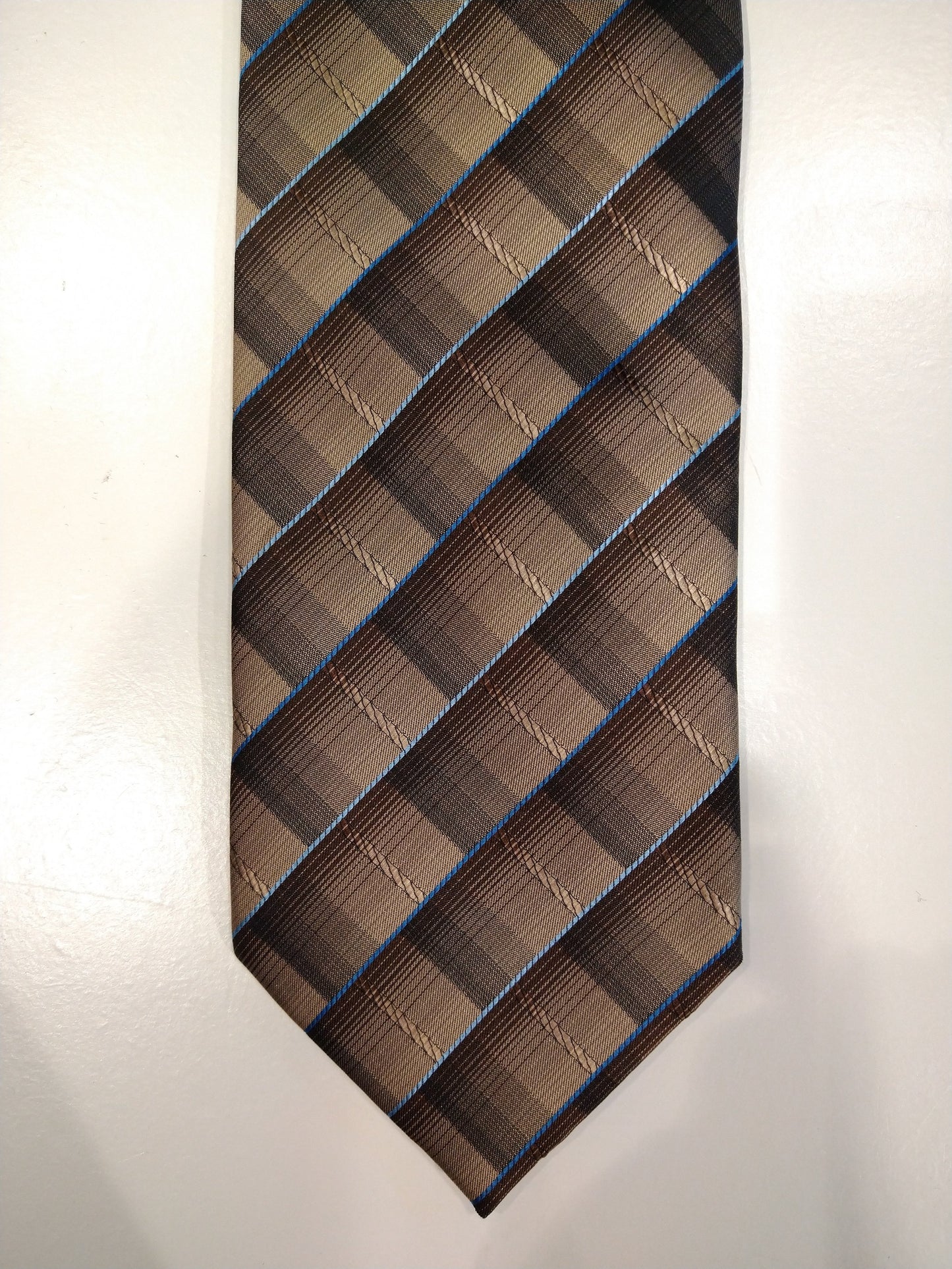 Cravatta in poliestere Canda vintage. Bel motivo vintage.