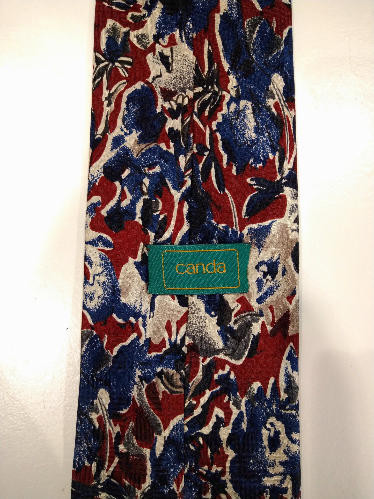 Corbata de seda vintage de seda. Motivo rojo azul.