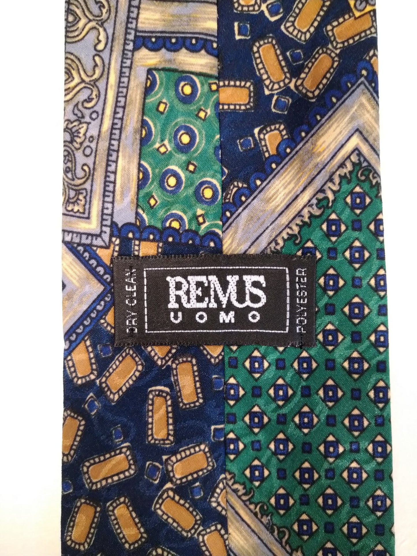 Remus Uomo polyester stropdas. Groen blauw motief.