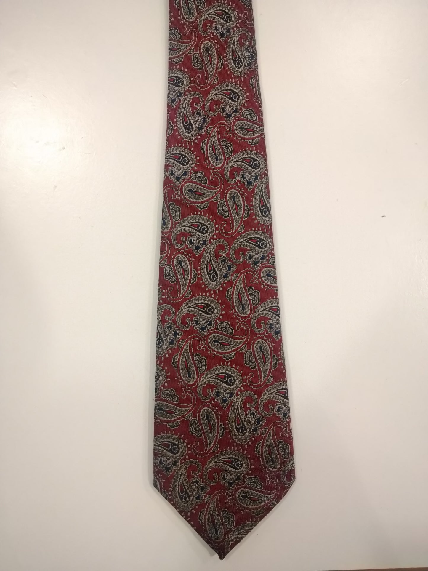 Burton Polyester cravatta. Bel motivo grigio rosso.