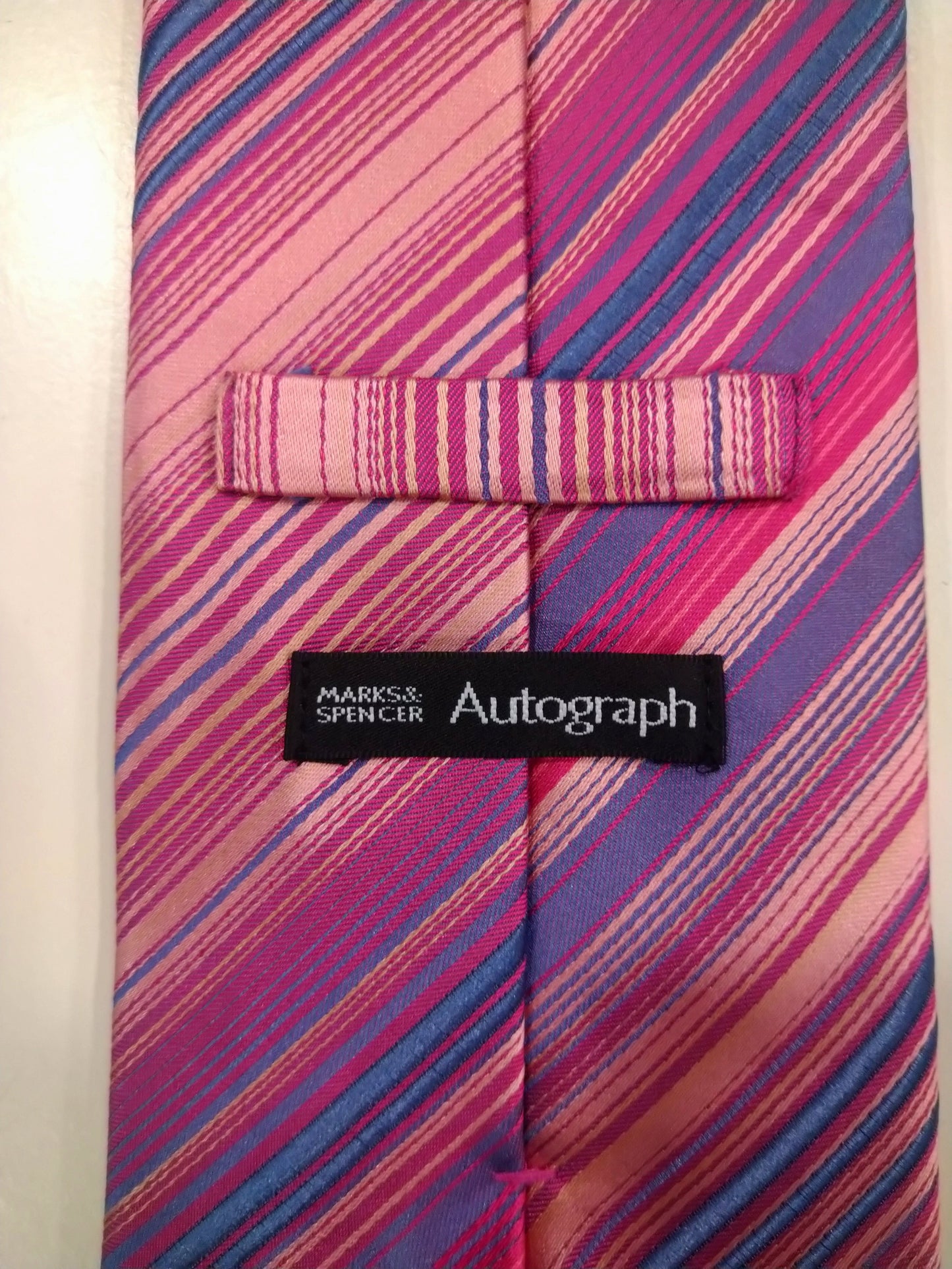 Marks & Spencer Autograph zijde stropdas. Roze paars blauw gestreept.