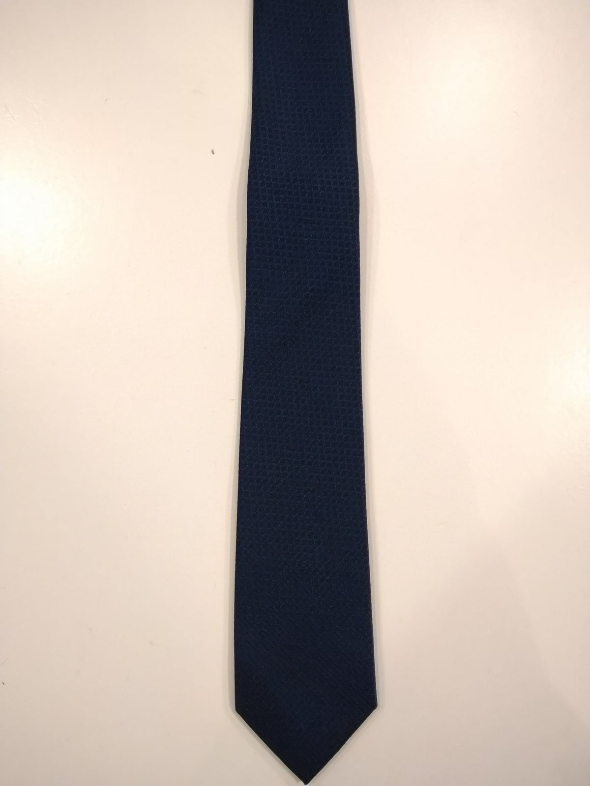 Next Narrow Next extra narrow polyester tie. Blue motif. – EcoGents
