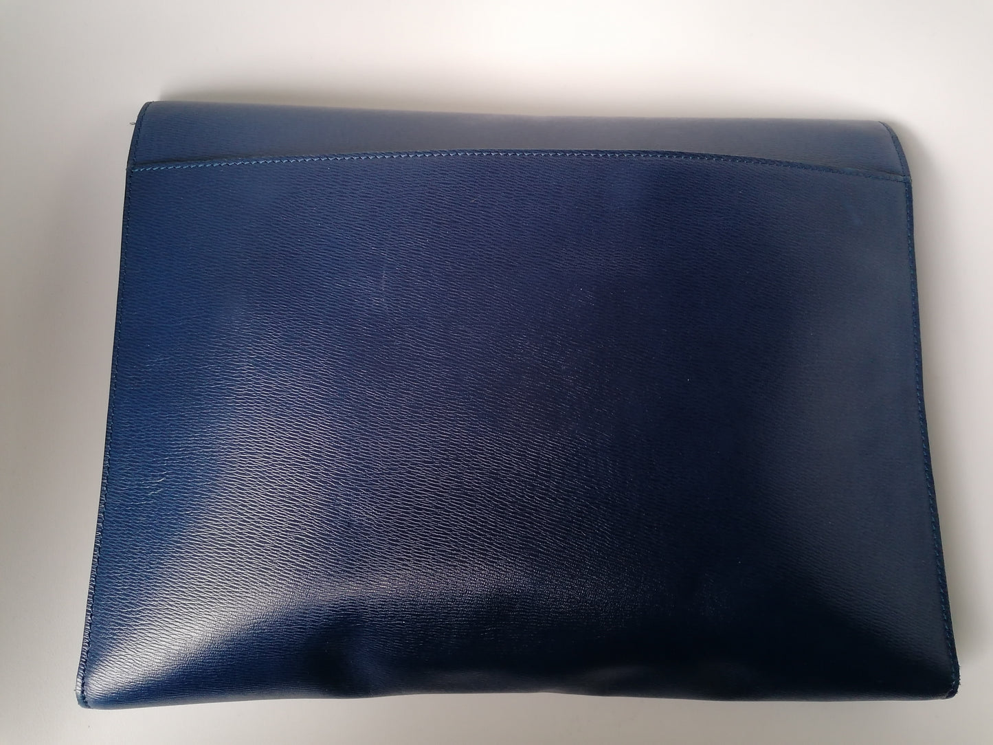 Carpeta de escritura de cuero de Le Tanneur hermoso / bolso de las obras. Azul de color.