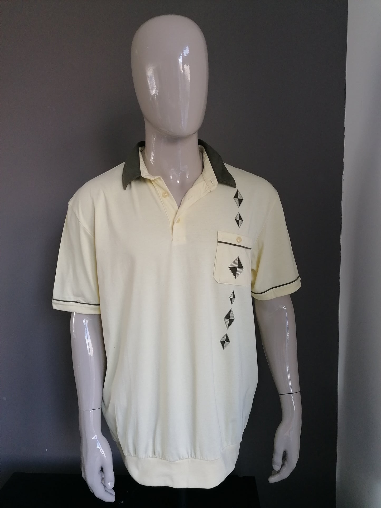 Vintage Roger kennt Polo mit Brusttasche und elastischem Band. Gelb grün gefärbt. Größe XL / XXL