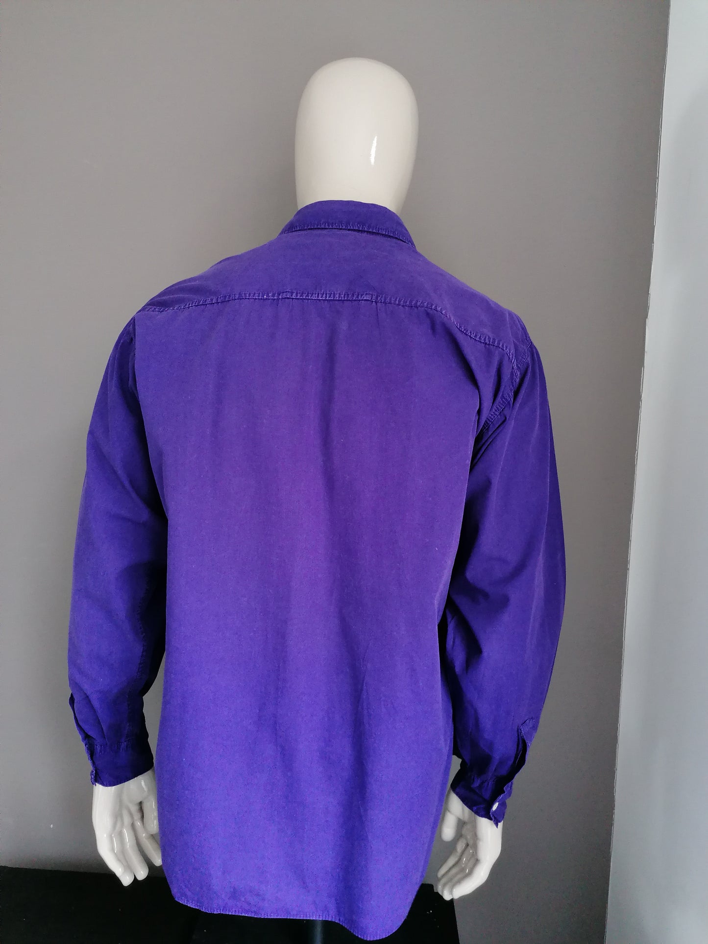Camisa de reproducción de la vendimia. Color púrpura. Tamaño XXL / 2XL.