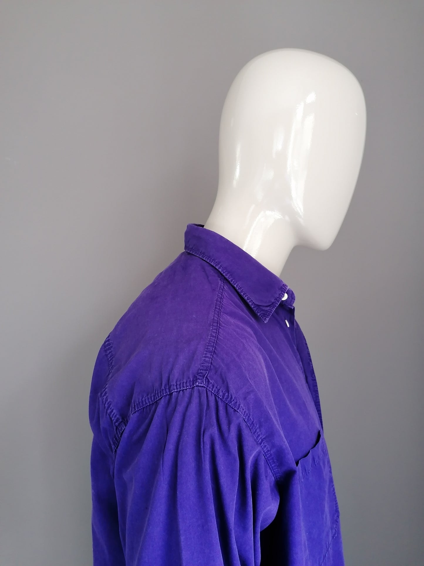 Camisa de reproducción de la vendimia. Color púrpura. Tamaño XXL / 2XL.