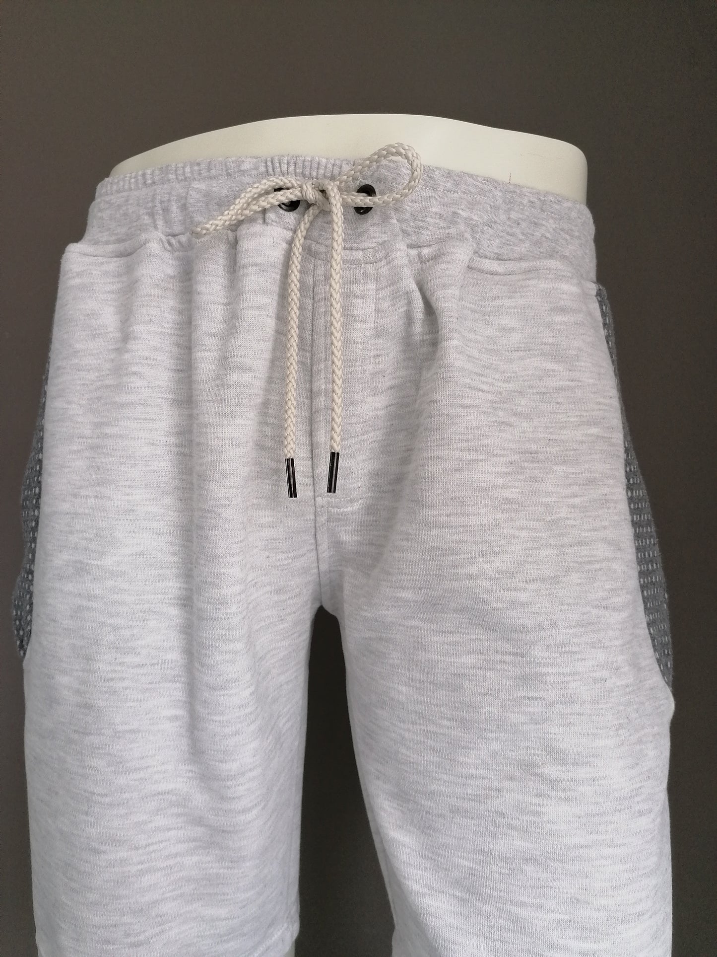 Defacto shorts. Sweat fabric. Gray mixed. Size M