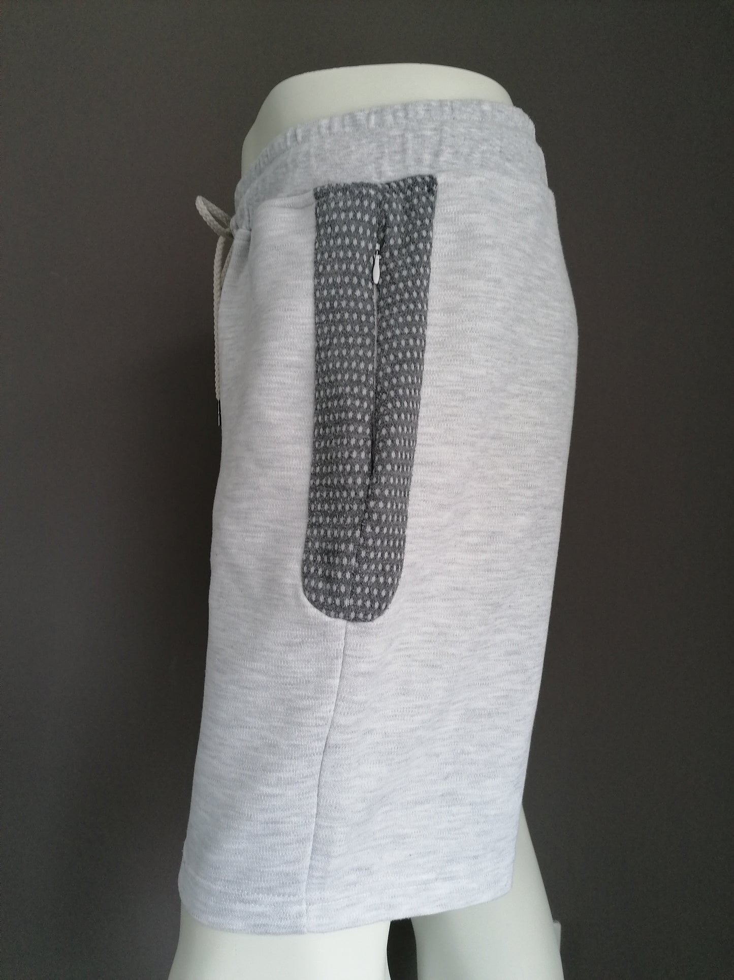Defacto shorts. Sweat fabric. Gray mixed. Size M