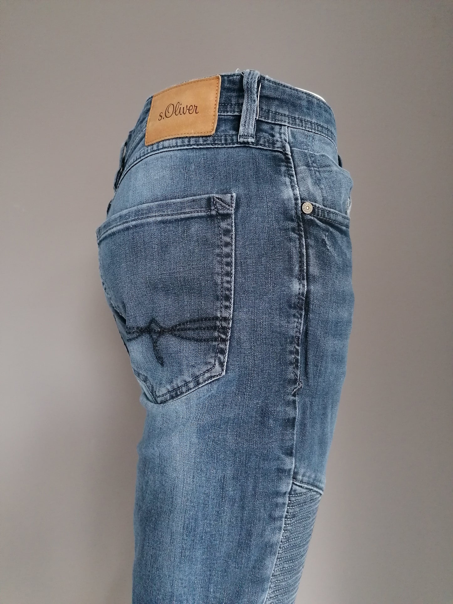 s. Oliver jeans. Donker Blauw. Slim Fit. Maat W32 - L28. Type "Close"